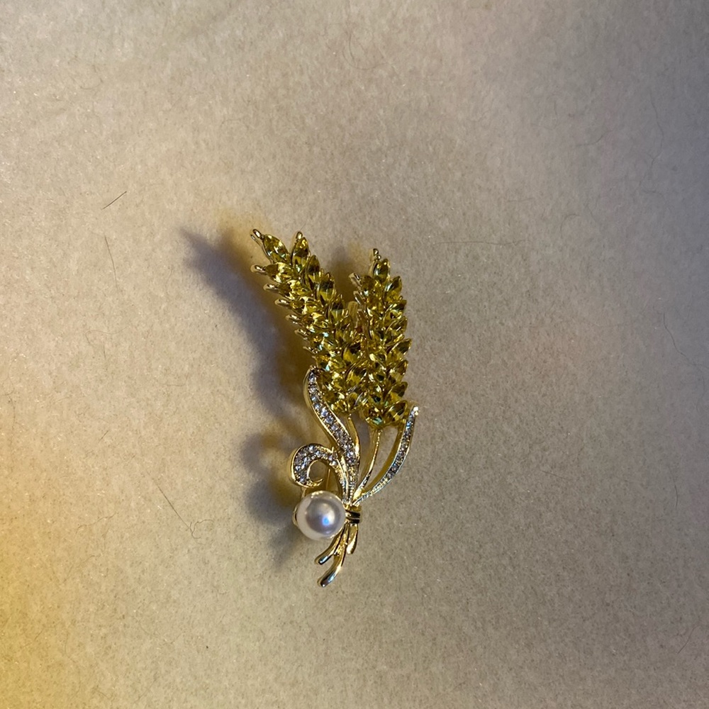 New Fashion Brooch